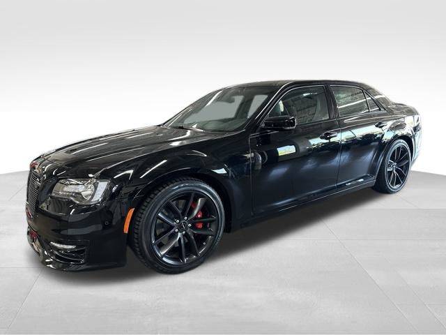 2023 Chrysler 300 C — Sedan — 570 mi — New Richmond, WI