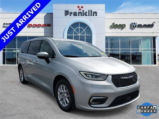 2023 Chrysler Pacifica Touring L — Minivan — 46,557 mi — Franklin, TN