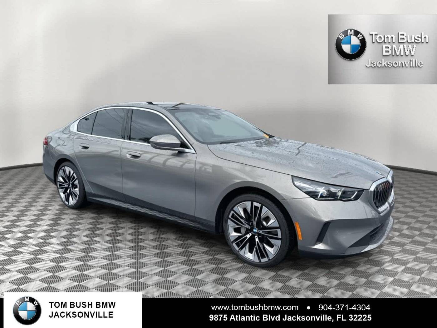 2025 BMW 5 Series 530i — Sedan — 5,400 mi — Jacksonville, FL
