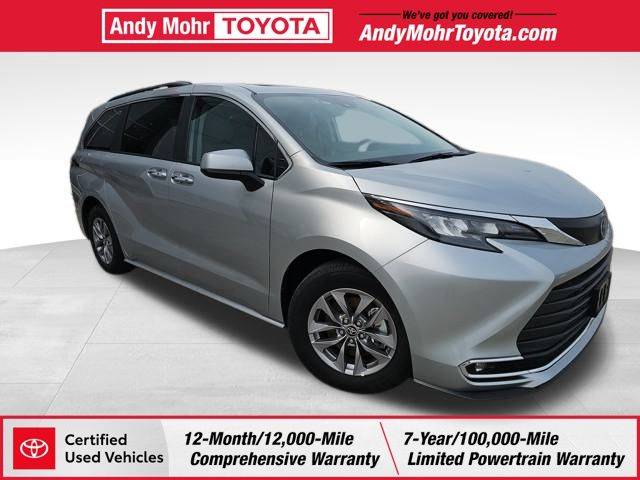2024 Toyota Sienna XLE — Minivan — 20,756 mi — Avon, IN