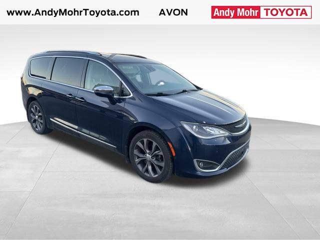 2017 Chrysler Pacifica Limited — Minivan — 137,366 mi — Avon, IN