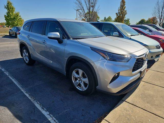 2023 Toyota Highlander Hybrid LE — SUV — 22,191 mi — Avon, IN