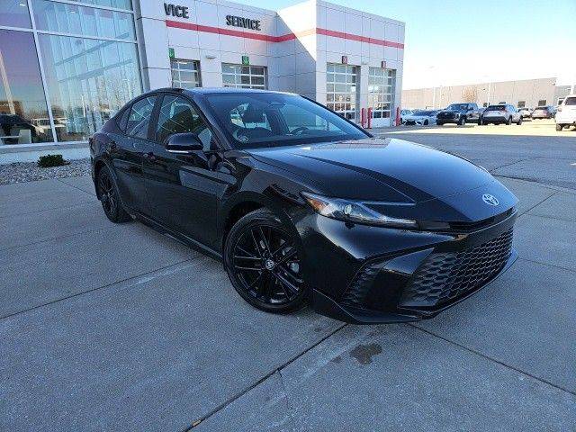 2025 Toyota Camry SE — Sedan — 38,579 mi — Avon, IN