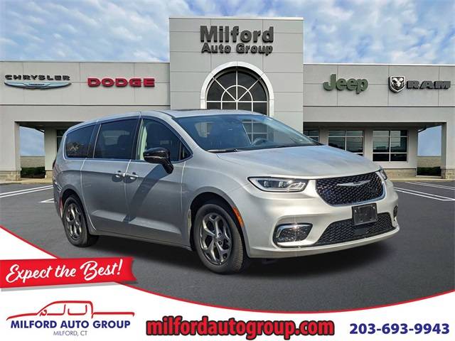 2024 Chrysler Pacifica Limited — Minivan — 33,254 mi — Milford, CT
