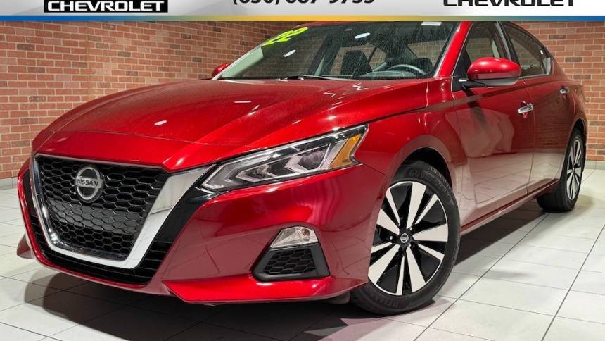 2022 Nissan Altima SV — Sedan — 70,946 mi — Lisle, IL