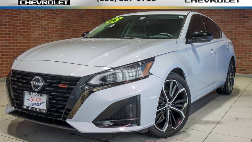 2023 Nissan Altima SR — Sedan — 24,705 mi — Lisle, IL