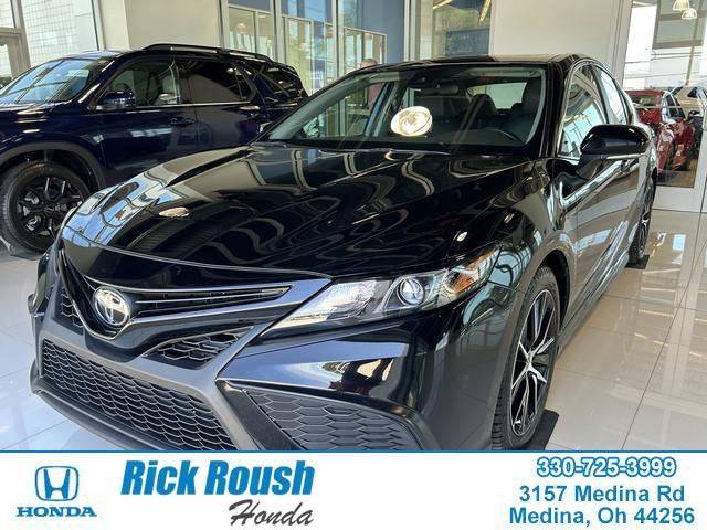 2024 Toyota Camry SE — Sedan — 27,793 mi — Medina, OH