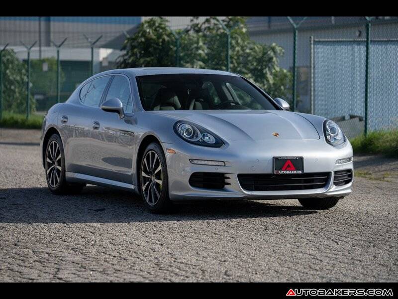 2015 Porsche Panamera S E-Hybrid