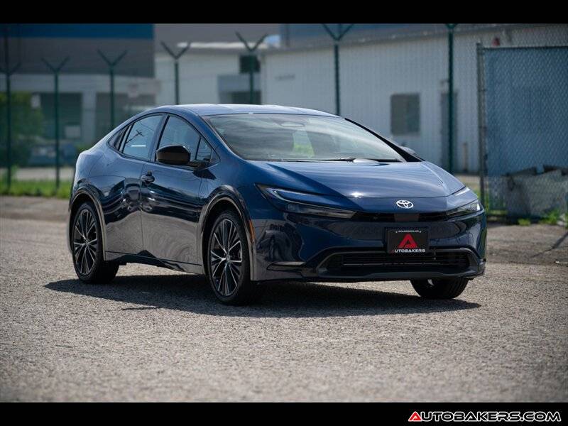 2023 Toyota Prius XLE — Hatchback — 15,085 mi — Mission Hills, CA