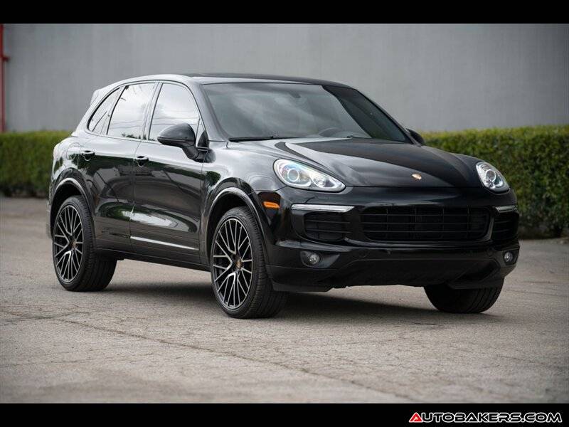 2017 Porsche Cayenne Platinum Ed. — SUV — 81,324 mi — Mission Hills, CA