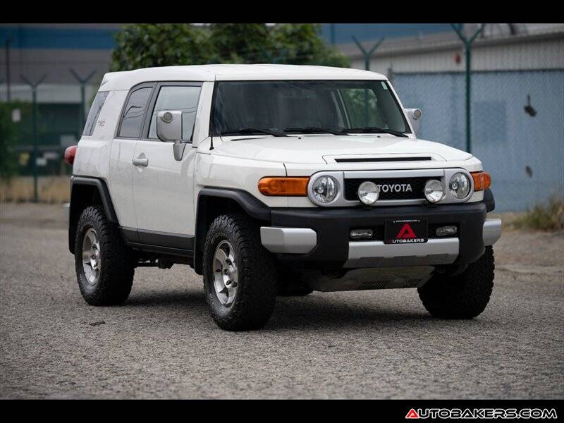 2010 Toyota FJ Cruiser Base