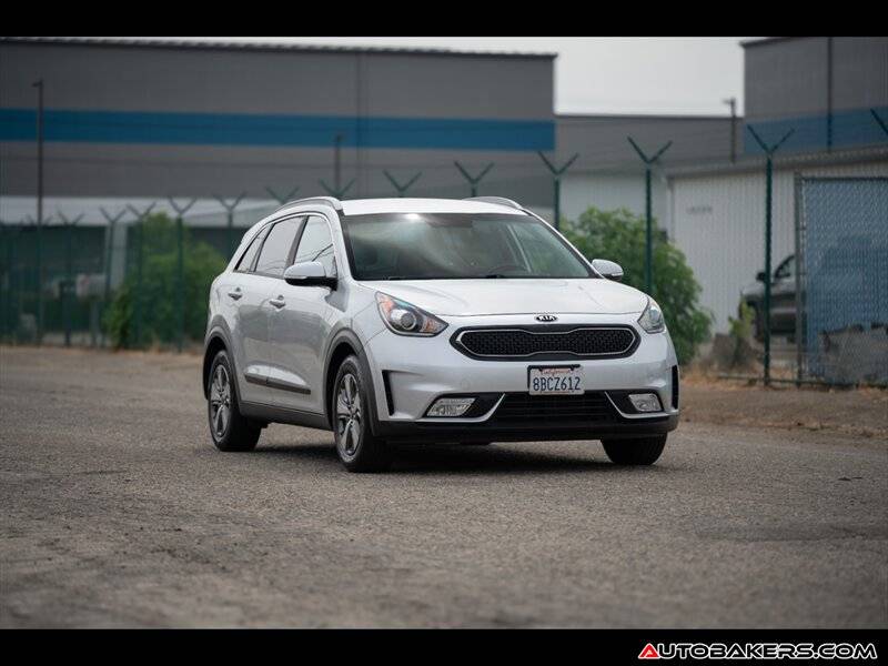 2017 Kia Niro Hybrid EX — SUV — 113,131 mi — Mission Hills, CA