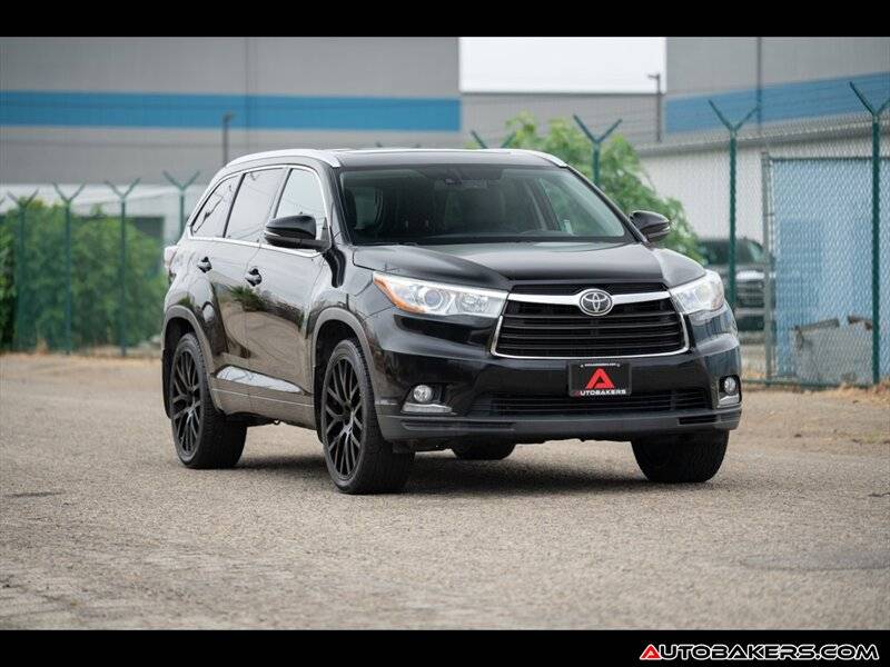 2014 Toyota Highlander Limited — SUV — 110,873 mi — Mission Hills, CA
