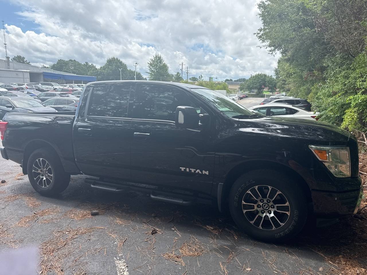 2022 Nissan Titan SV — Pickup Truck — 28,052 mi — Morrow, GA