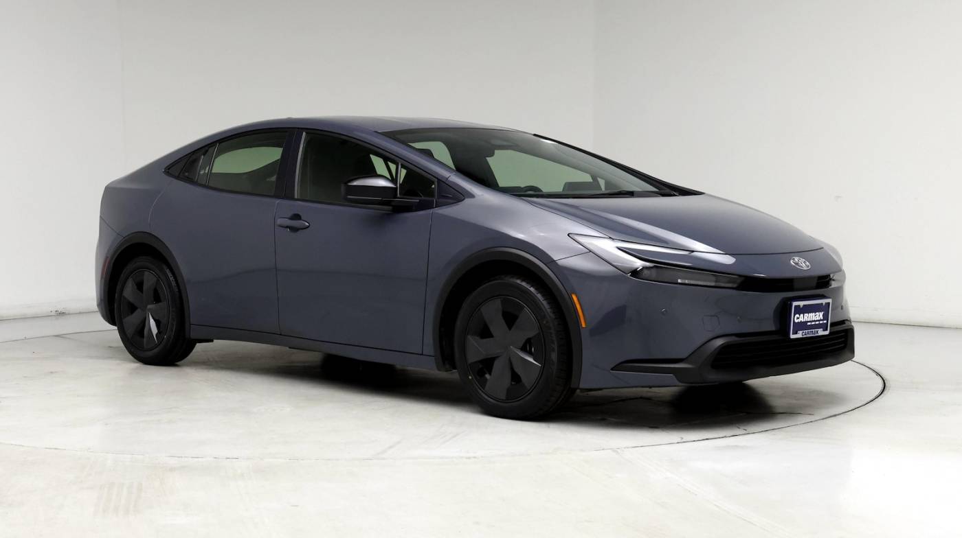 2023 Toyota Prius LE — Hatchback — 33,765 mi — Lynnwood, WA