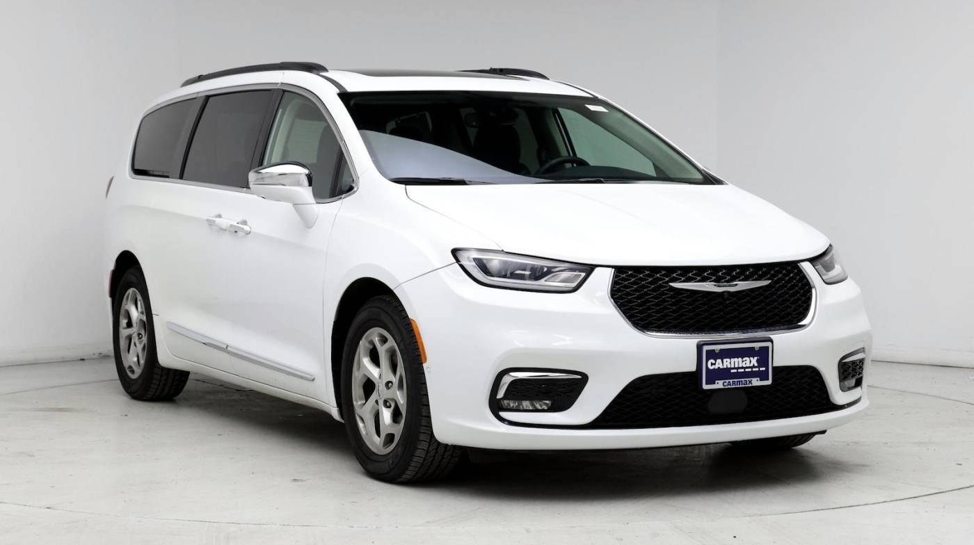 2022 Chrysler Pacifica Limited — Minivan — 46,736 mi — Lynnwood, WA