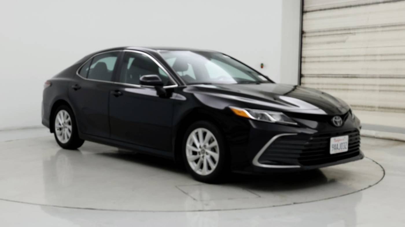 2022 Toyota Camry LE — Sedan — 20,136 mi — Lynnwood, WA