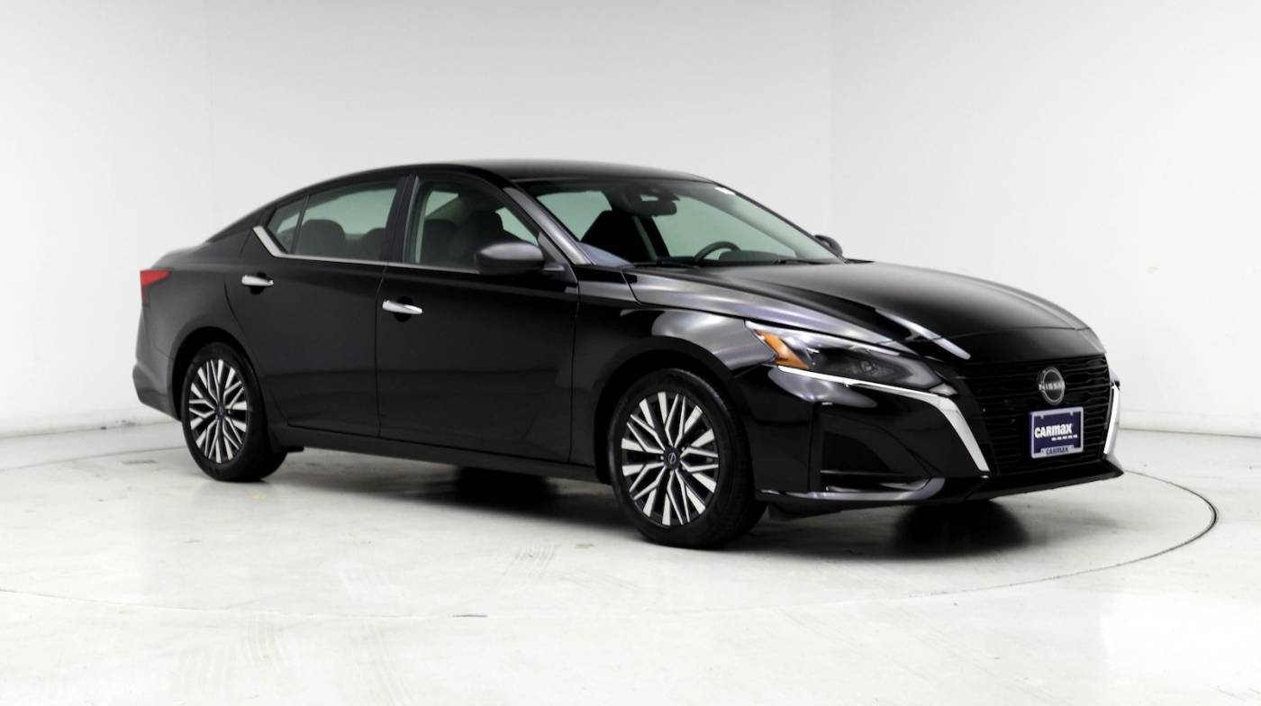 2024 Nissan Altima SV — Sedan — 17,832 mi — Lynnwood, WA