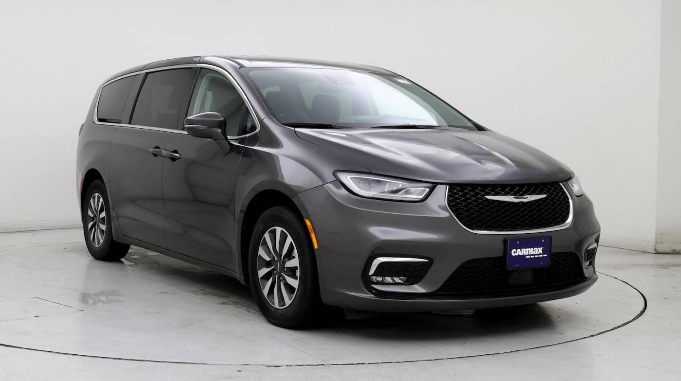 2022 Chrysler Pacifica Hybrid Touring L — Minivan — 22,904 mi — Lynnwood, WA