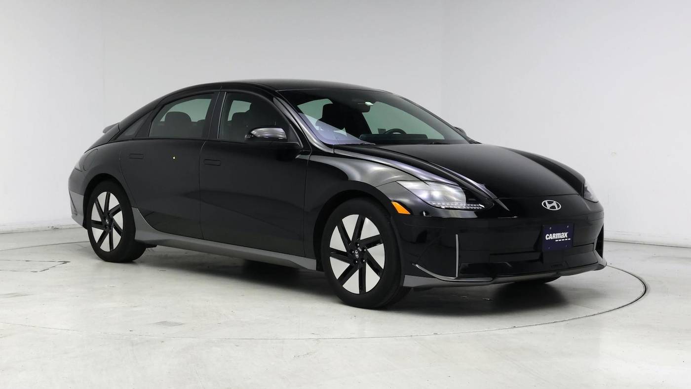 2024 Hyundai IONIQ 6 SE — Sedan — 29,118 mi — Lynnwood, WA