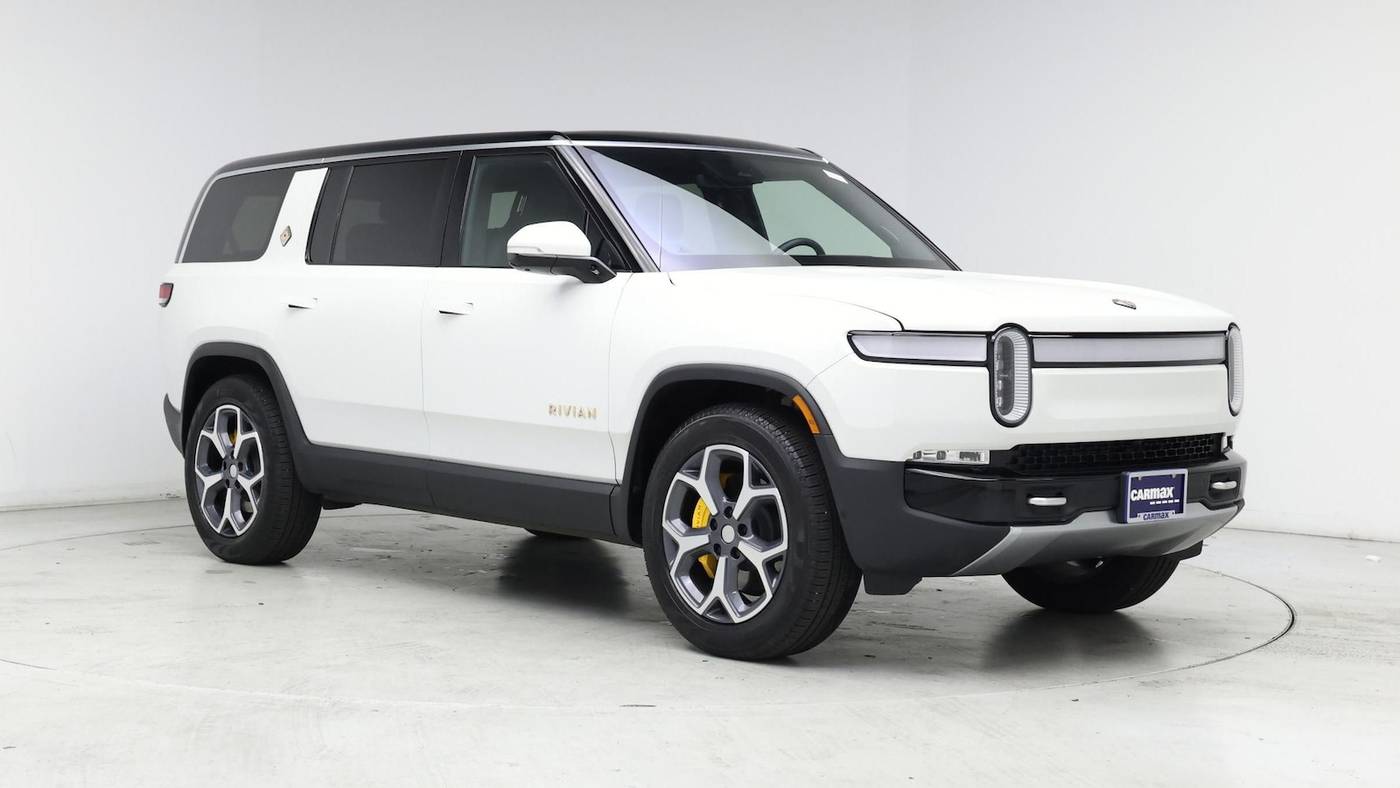 2024 Rivian R1S