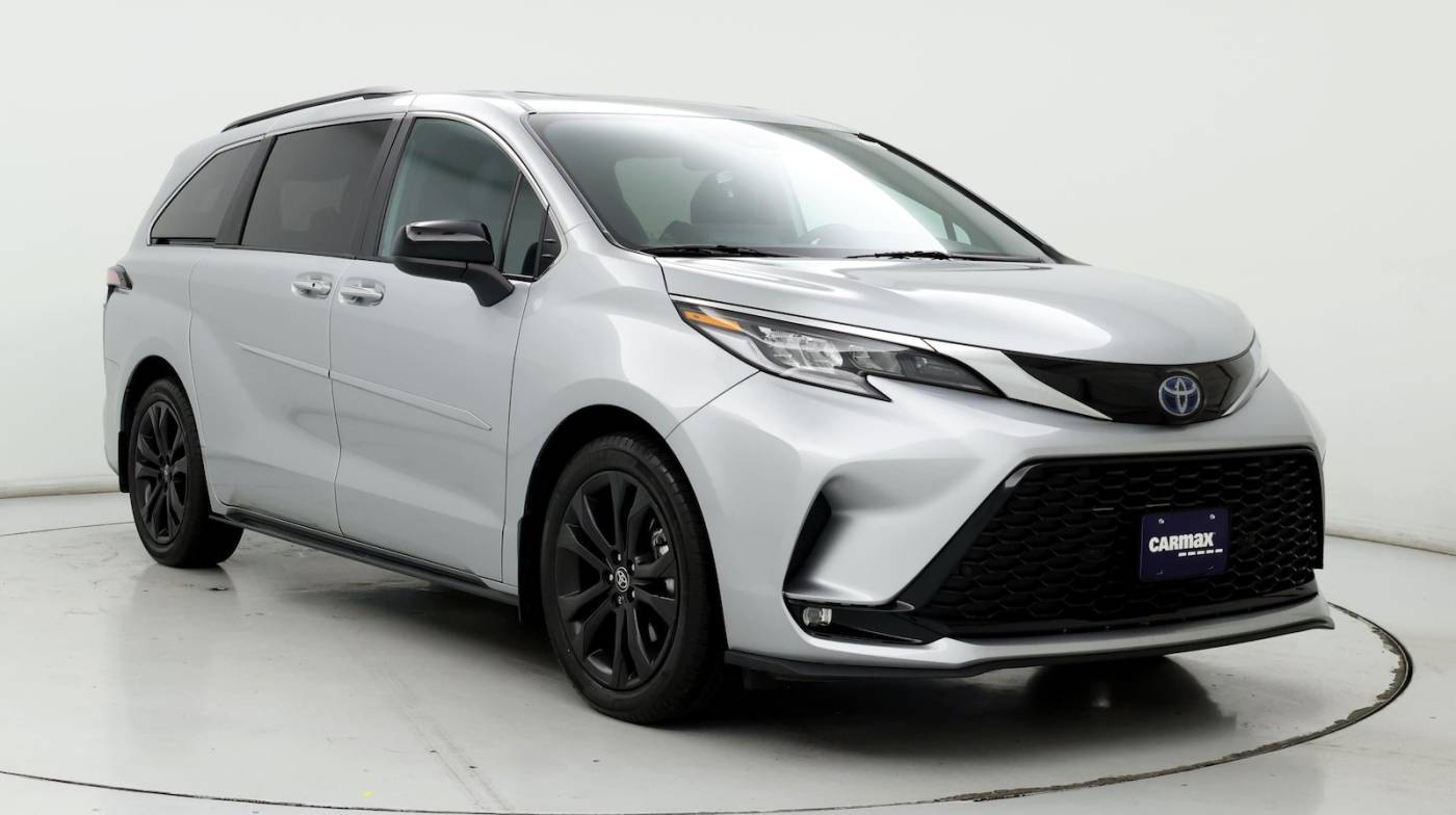 2023 Toyota Sienna XSE — Minivan — 19,344 mi — Puyallup, WA