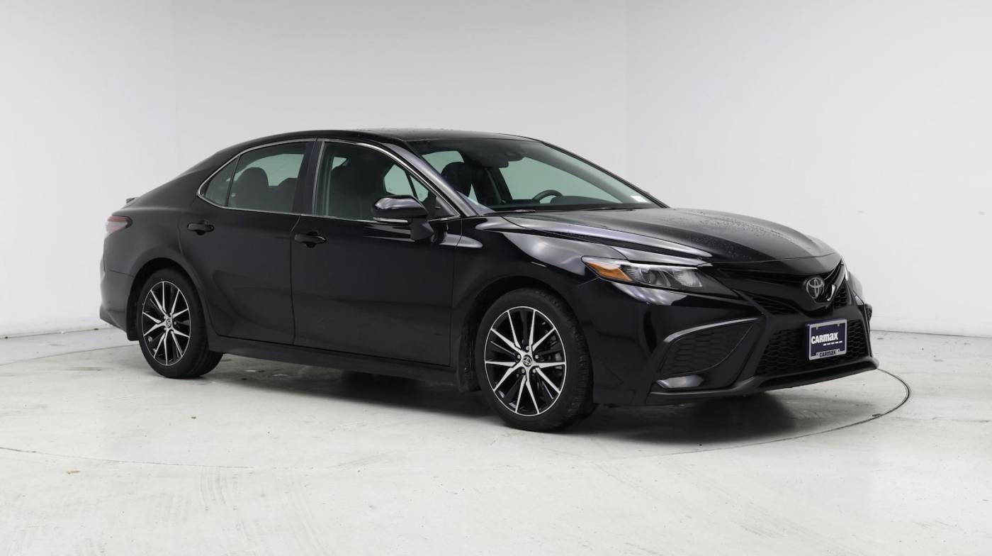 2023 Toyota Camry SE — Sedan — 12,585 mi — Puyallup, WA