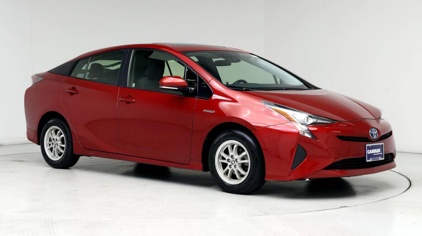 2017 Toyota Prius Three — Hatchback — 54,654 mi — Puyallup, WA