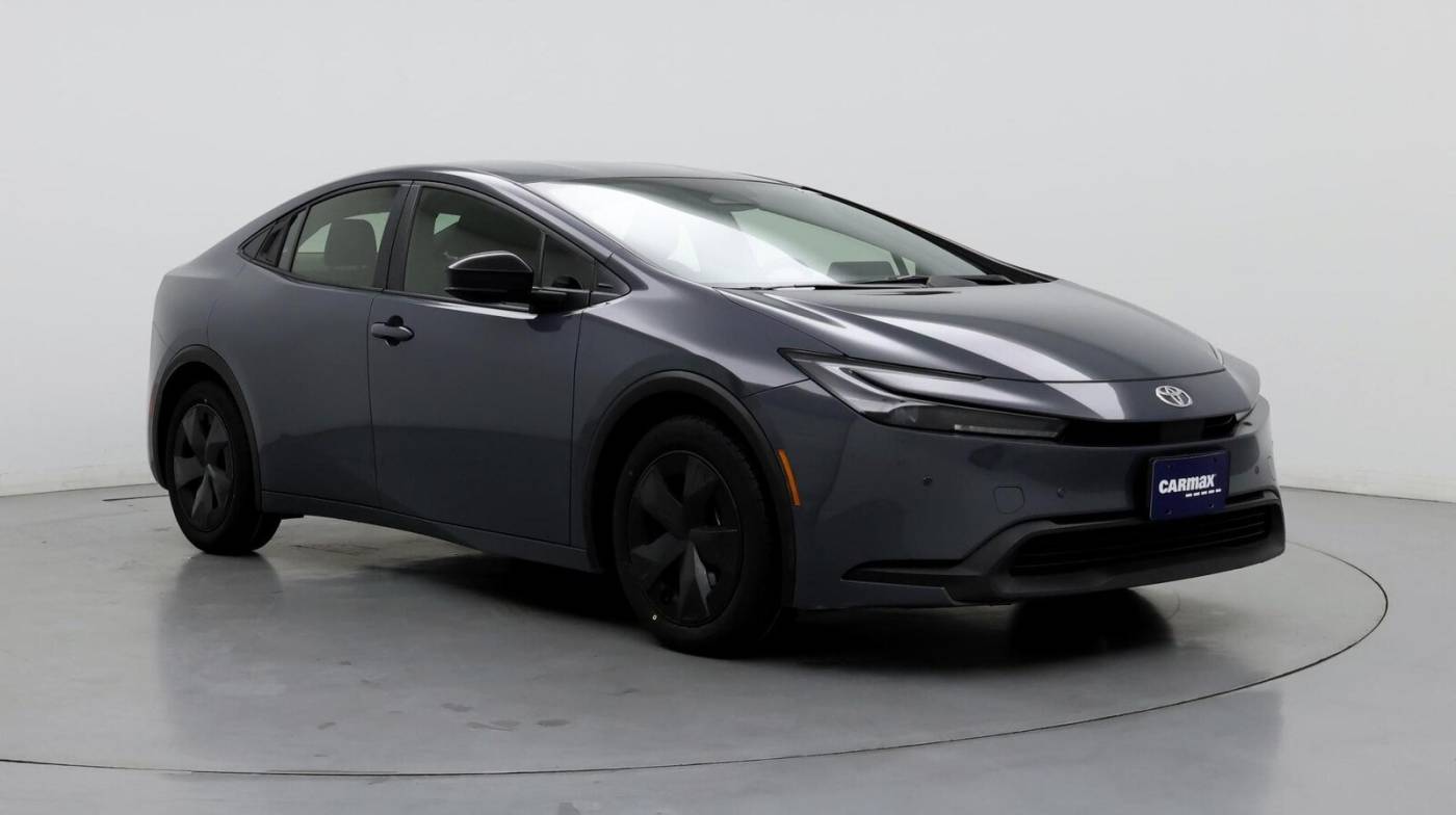 2023 Toyota Prius LE — Hatchback — 28,463 mi — Puyallup, WA