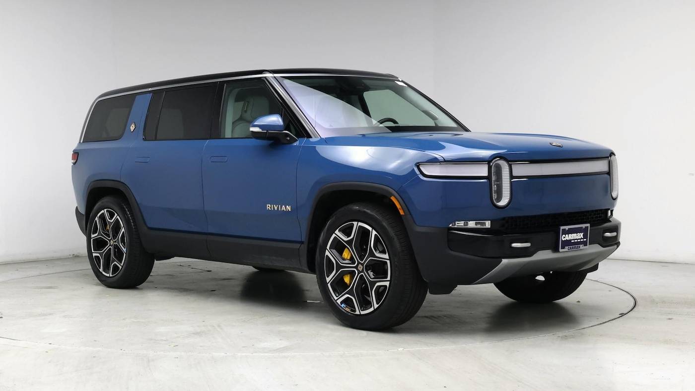2024 Rivian R1S