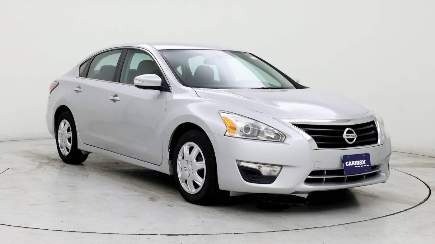 2015 Nissan Altima 2.5 S — Sedan — 121,742 mi — Puyallup, WA