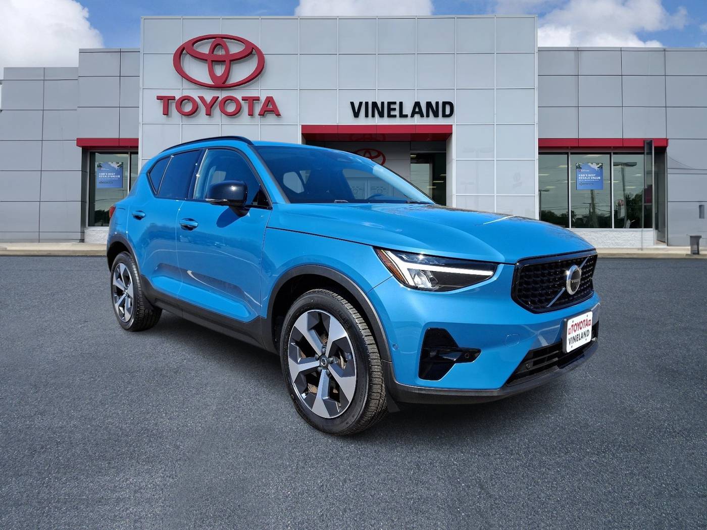 2023 Volvo XC40 Plus — SUV — 12,692 mi — Vineland, NJ
