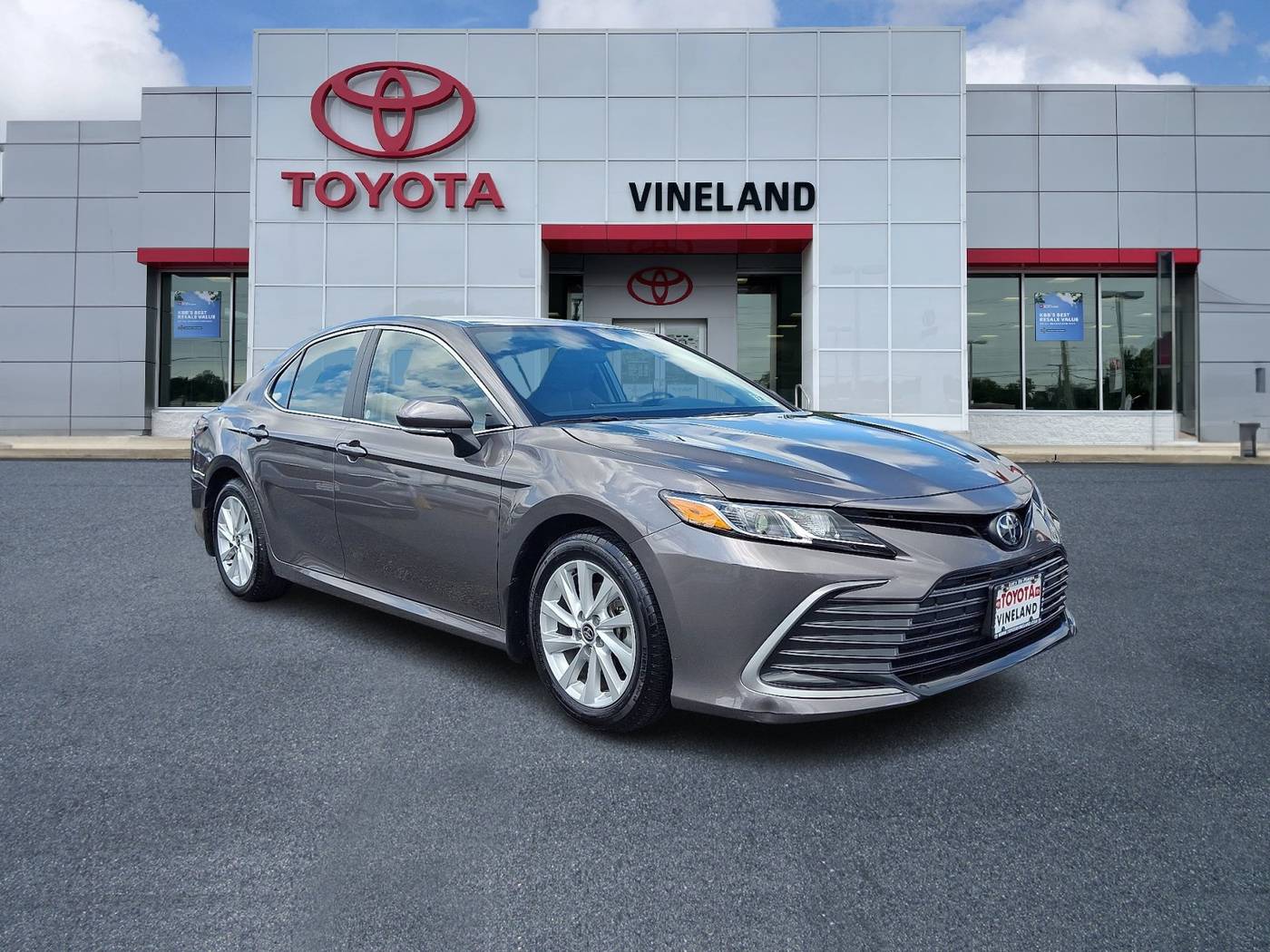 2024 Toyota Camry LE — Sedan — 16,710 mi — Vineland, NJ
