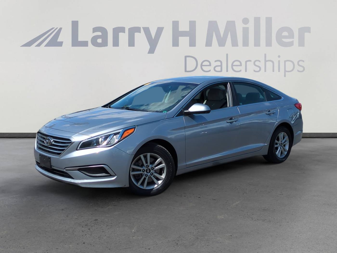 2016 Hyundai Sonata SE — Sedan — 111,612 mi — Avondale, AZ