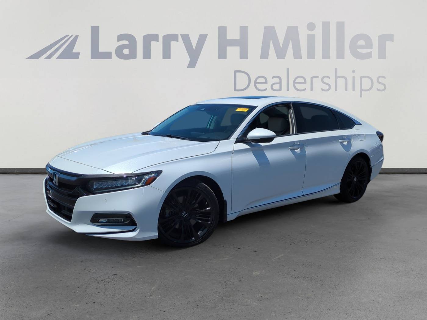 2020 Honda Accord Touring — Sedan — 32,500 mi — Avondale, AZ