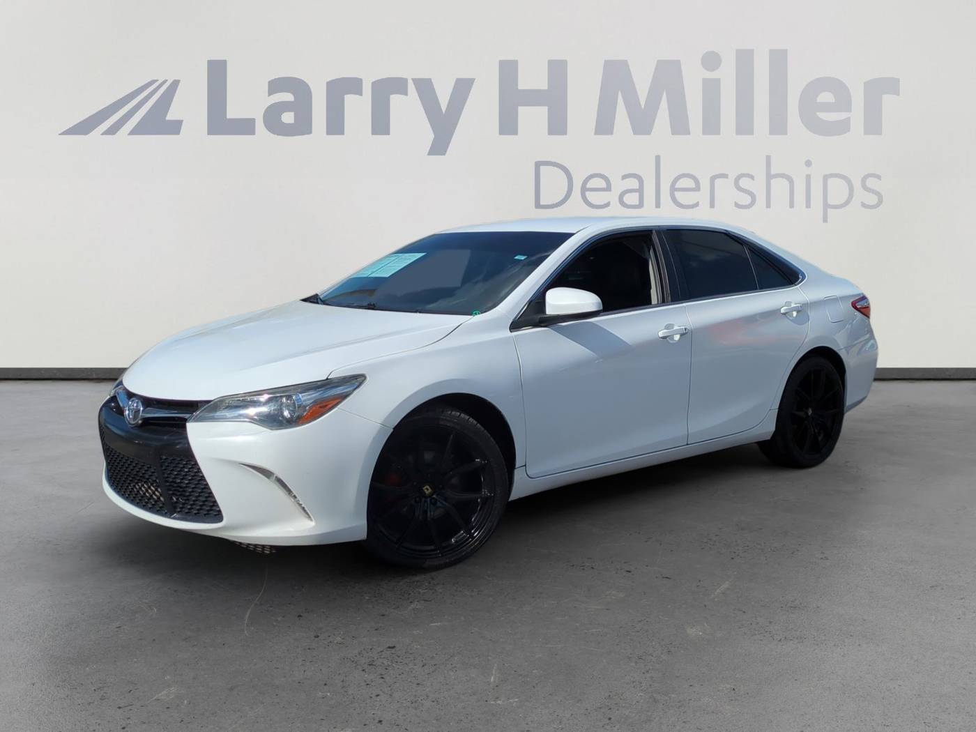 2017 Toyota Camry LE — Sedan — 160,000 mi — Avondale, AZ