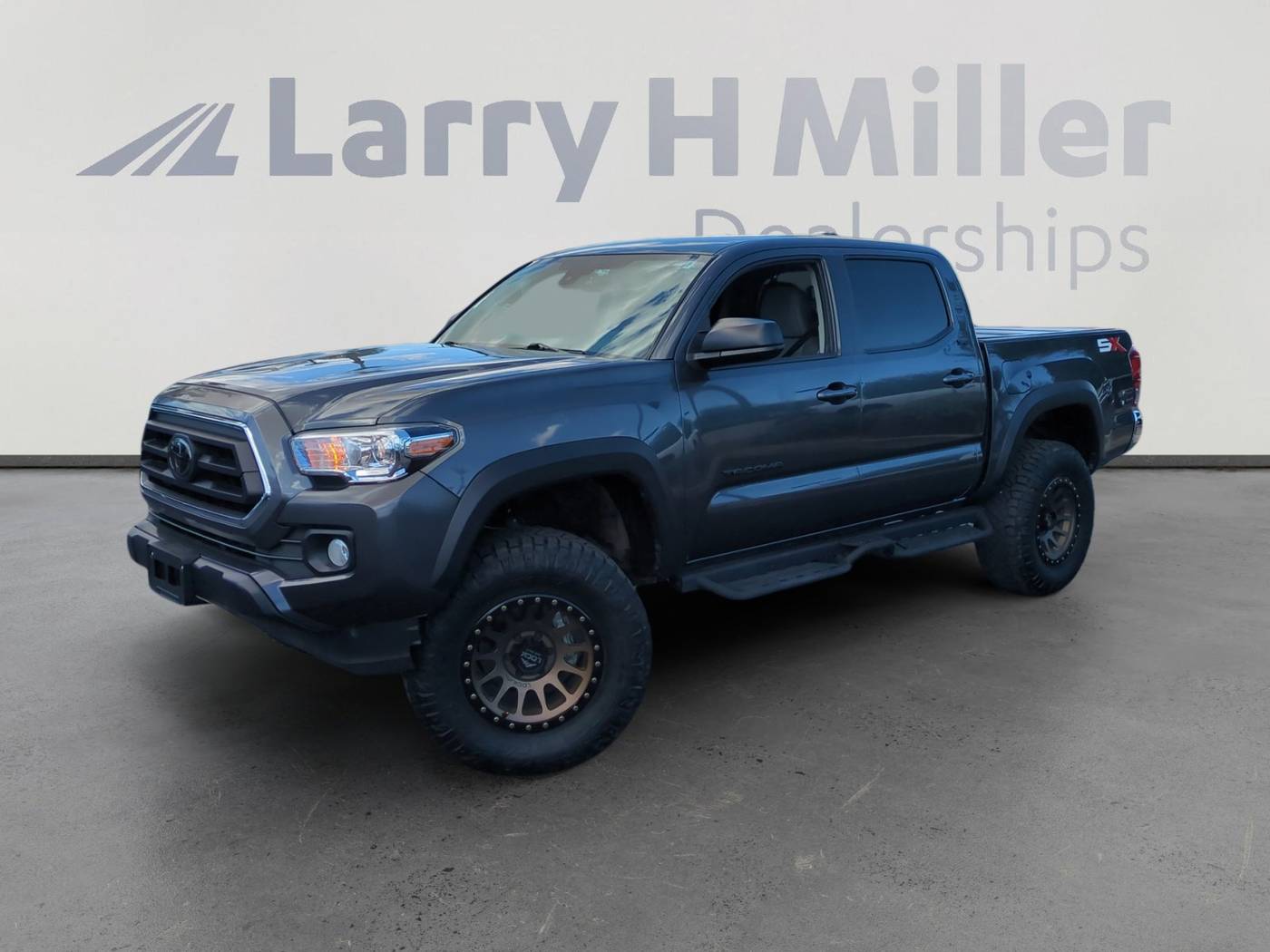 2023 Toyota Tacoma SR5 — Pickup Truck — 33,272 mi — Avondale, AZ