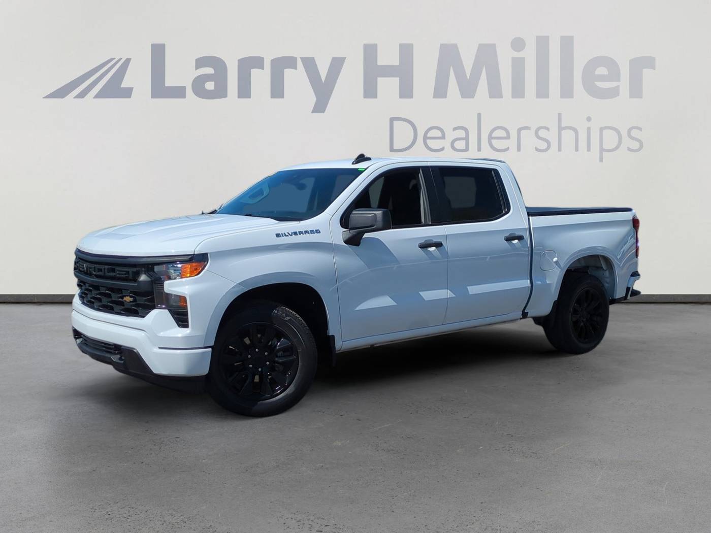 2023 Chevrolet Silverado 1500 Custom — Pickup Truck — 31,535 mi — Avondale, AZ