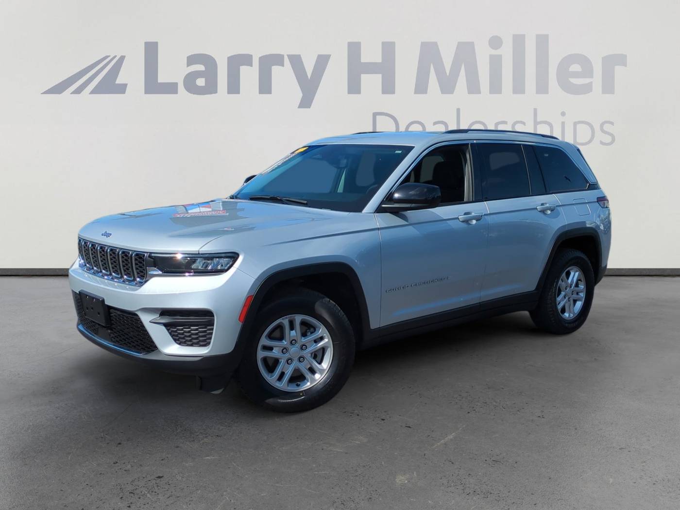 2023 Jeep Grand Cherokee Laredo — SUV — 52,649 mi — Avondale, AZ