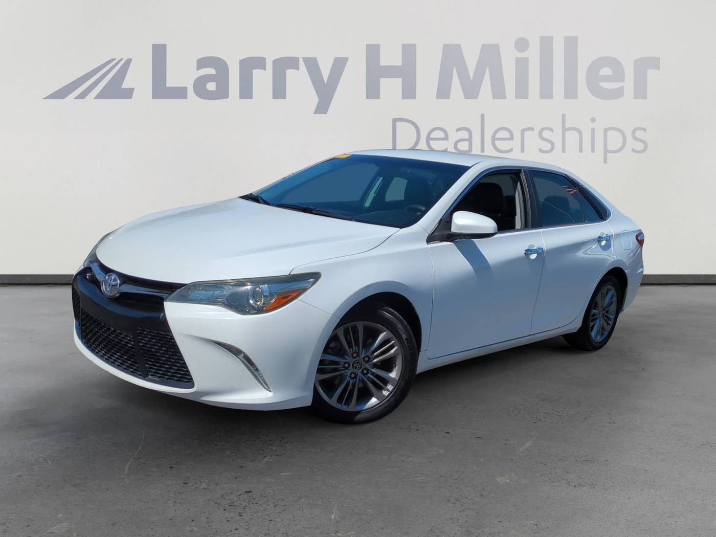 2015 Toyota Camry SE — Sedan — 123,006 mi — Avondale, AZ