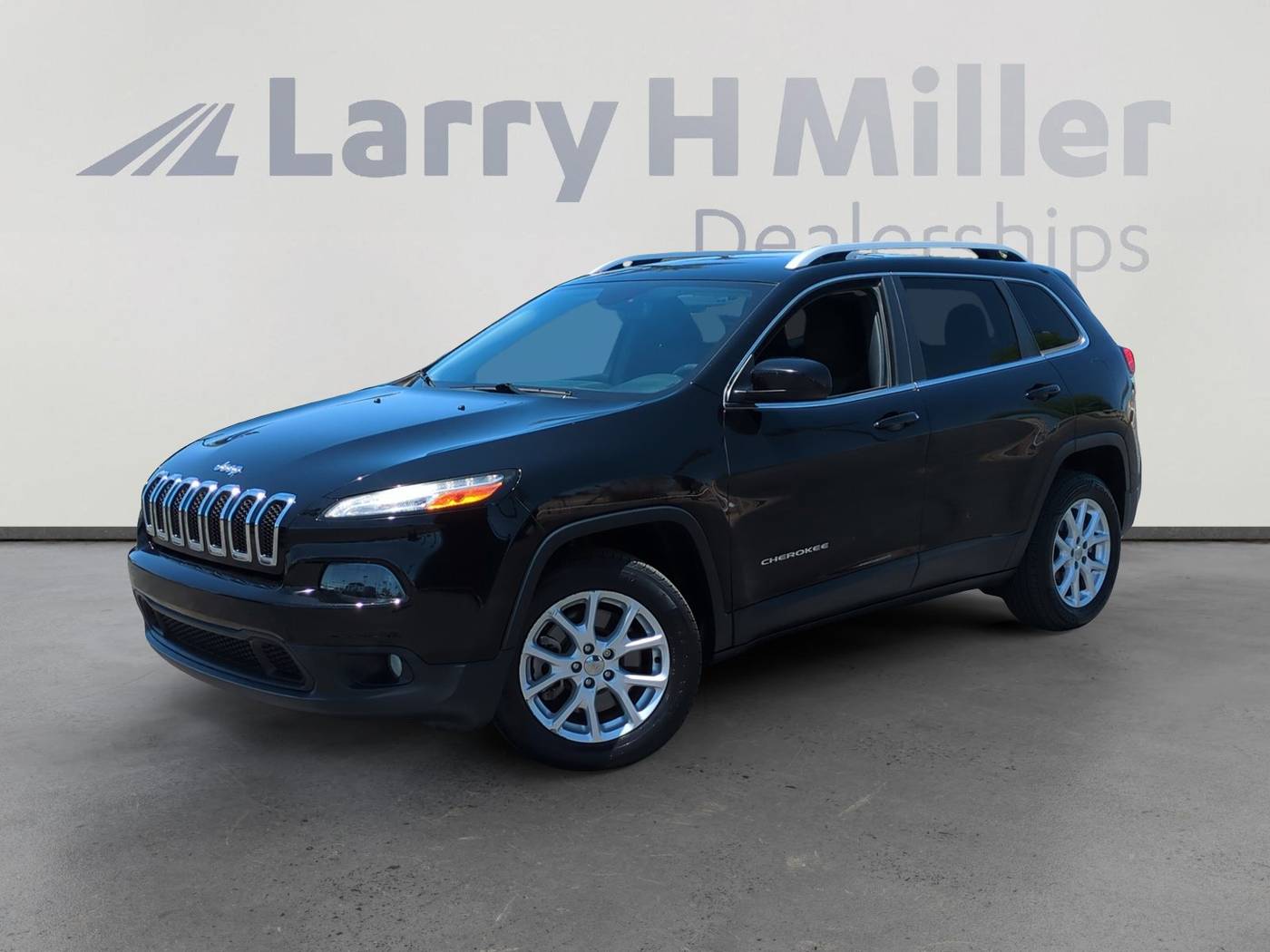 2018 Jeep Cherokee Latitude — SUV — 58,821 mi — Avondale, AZ
