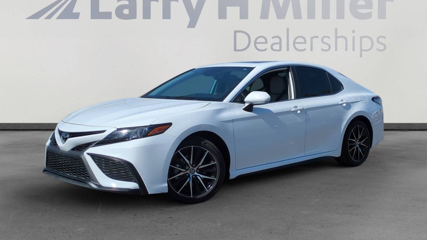 2024 Toyota Camry SE — Sedan — 19,745 mi — Avondale, AZ
