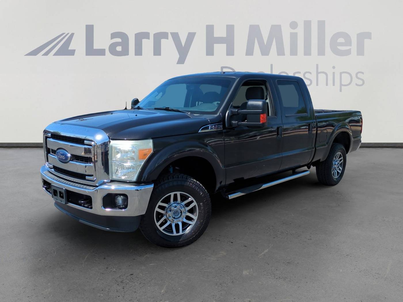 2015 Ford Super Duty F-250 XLT — Pickup Truck — 118,940 mi — Avondale, AZ