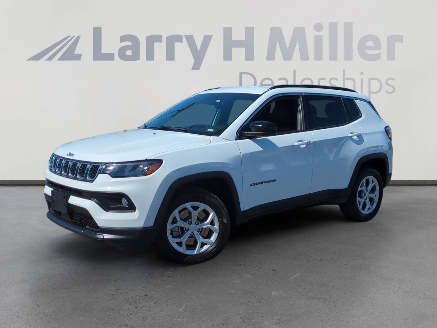 2024 Jeep Compass Latitude — SUV — 29,998 mi — Avondale, AZ
