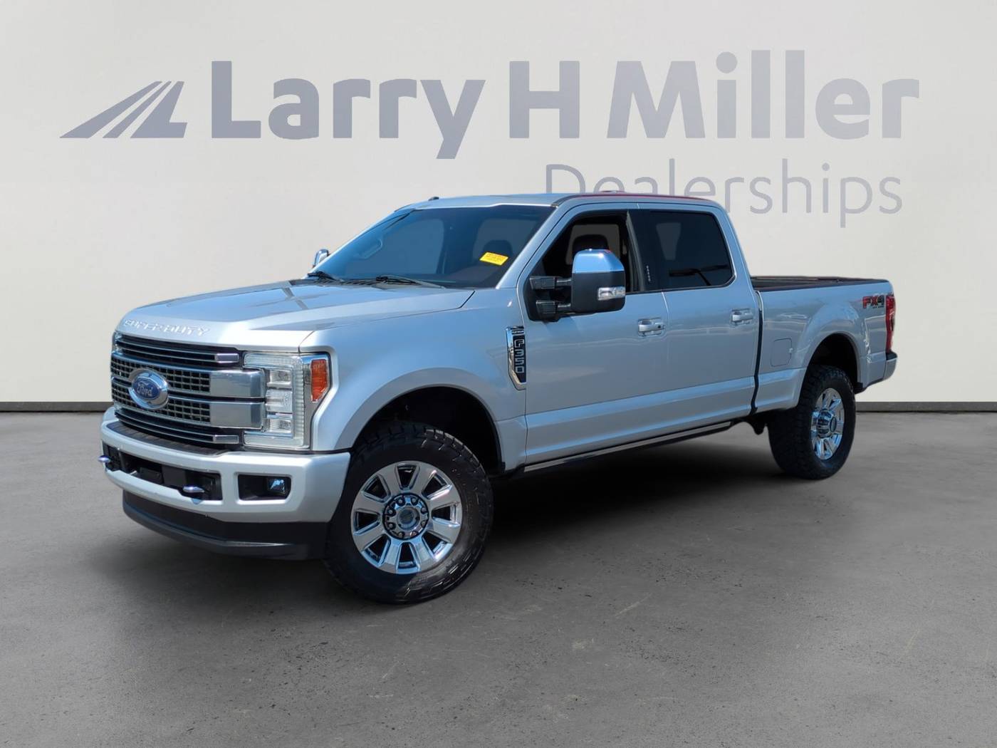 2017 Ford Super Duty F-350 Platinum — Pickup Truck — 125,636 mi — Avondale, AZ
