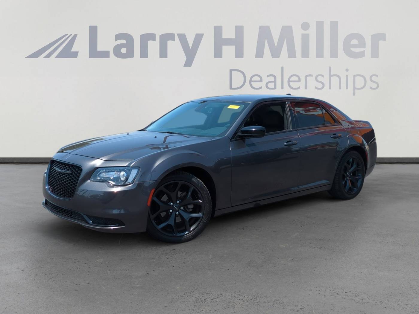 2022 Chrysler 300 Touring — Sedan — 38,520 mi — Avondale, AZ