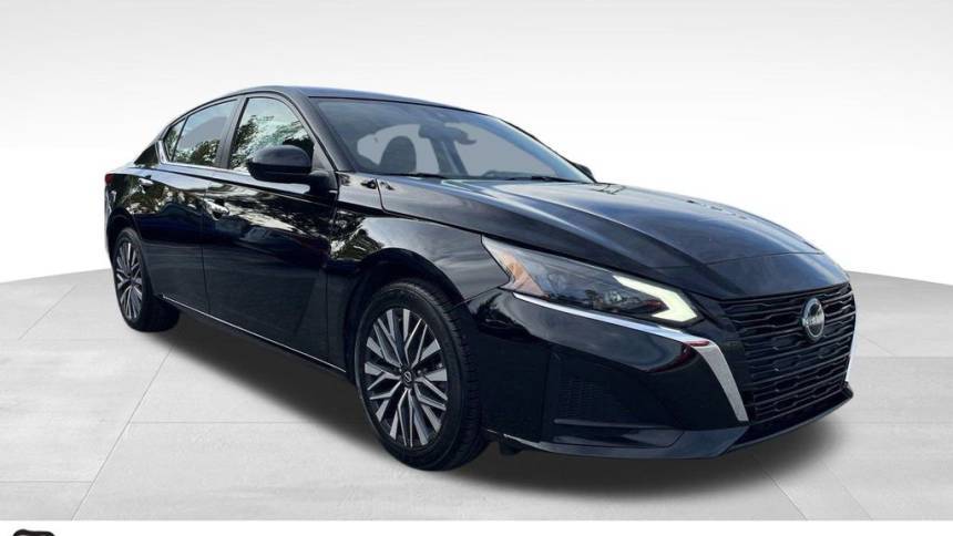 2023 Nissan Altima SV — Sedan — 61,700 mi — Lakeland, FL