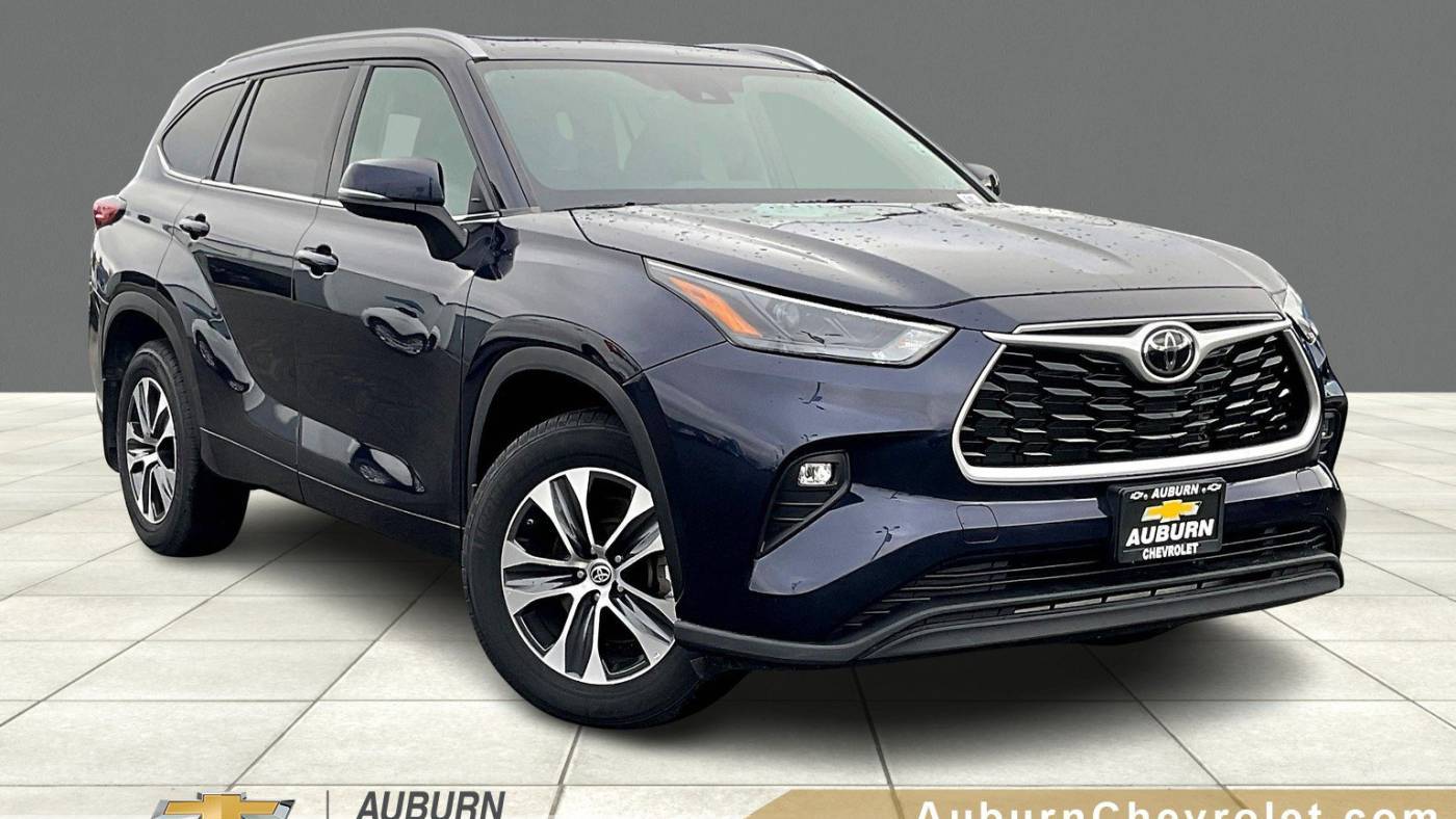 2022 Toyota Highlander XLE — SUV — 58,243 mi — Auburn, WA