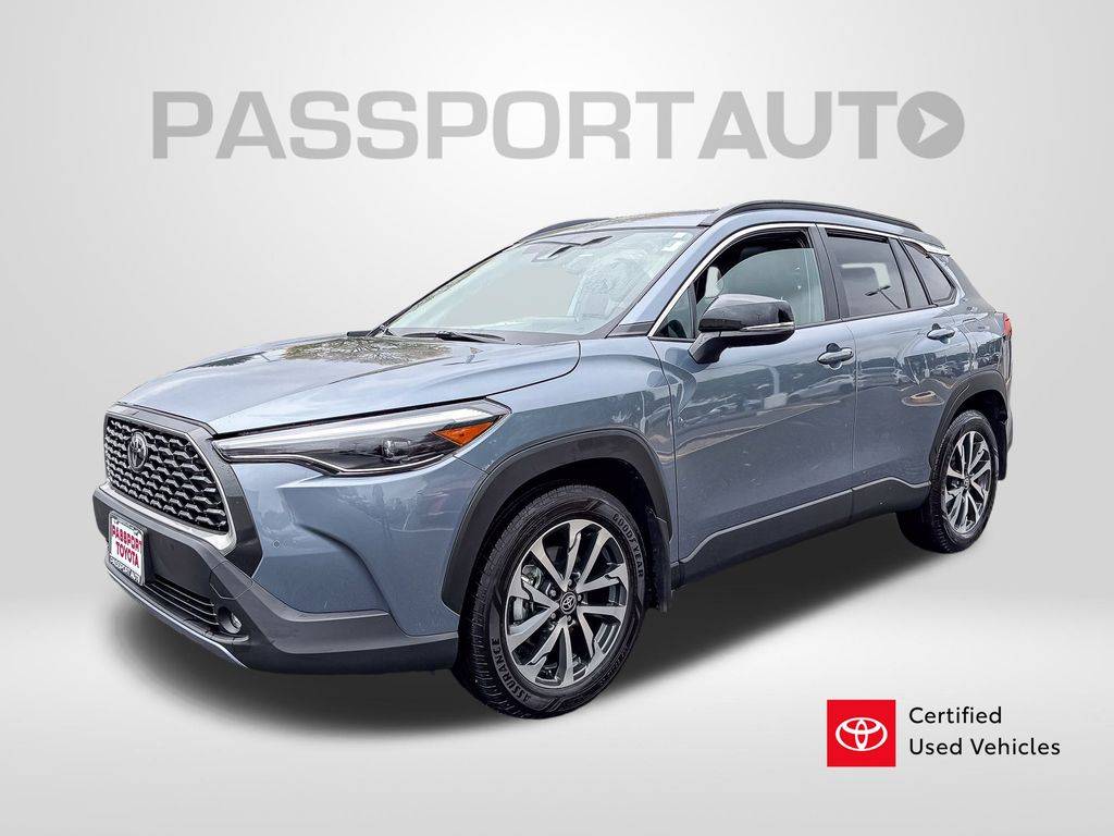 2025 Toyota Corolla Cross XLE — SUV — 4,446 mi — Suitland, MD