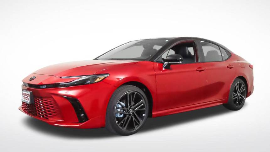 2025 Toyota Camry Hybrid XSE — Sedan — 5,182 mi — Suitland, MD